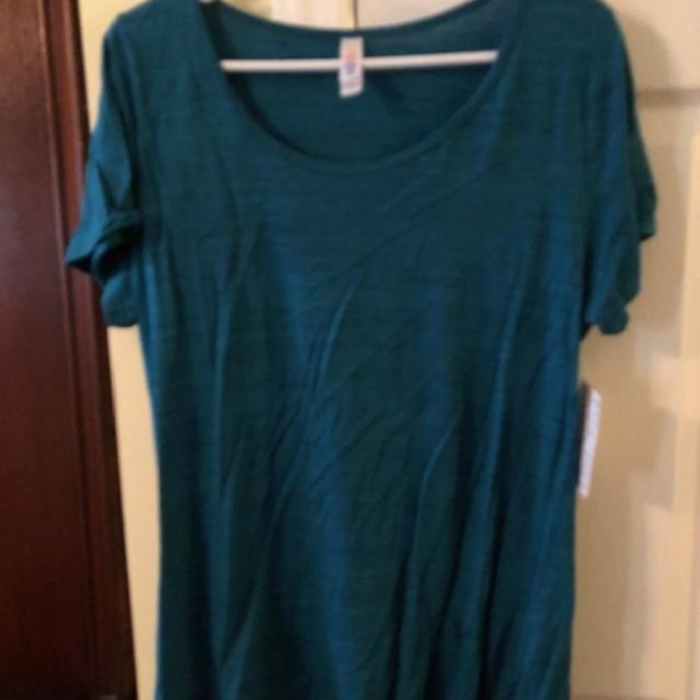 LuLaRoe Classic T L
